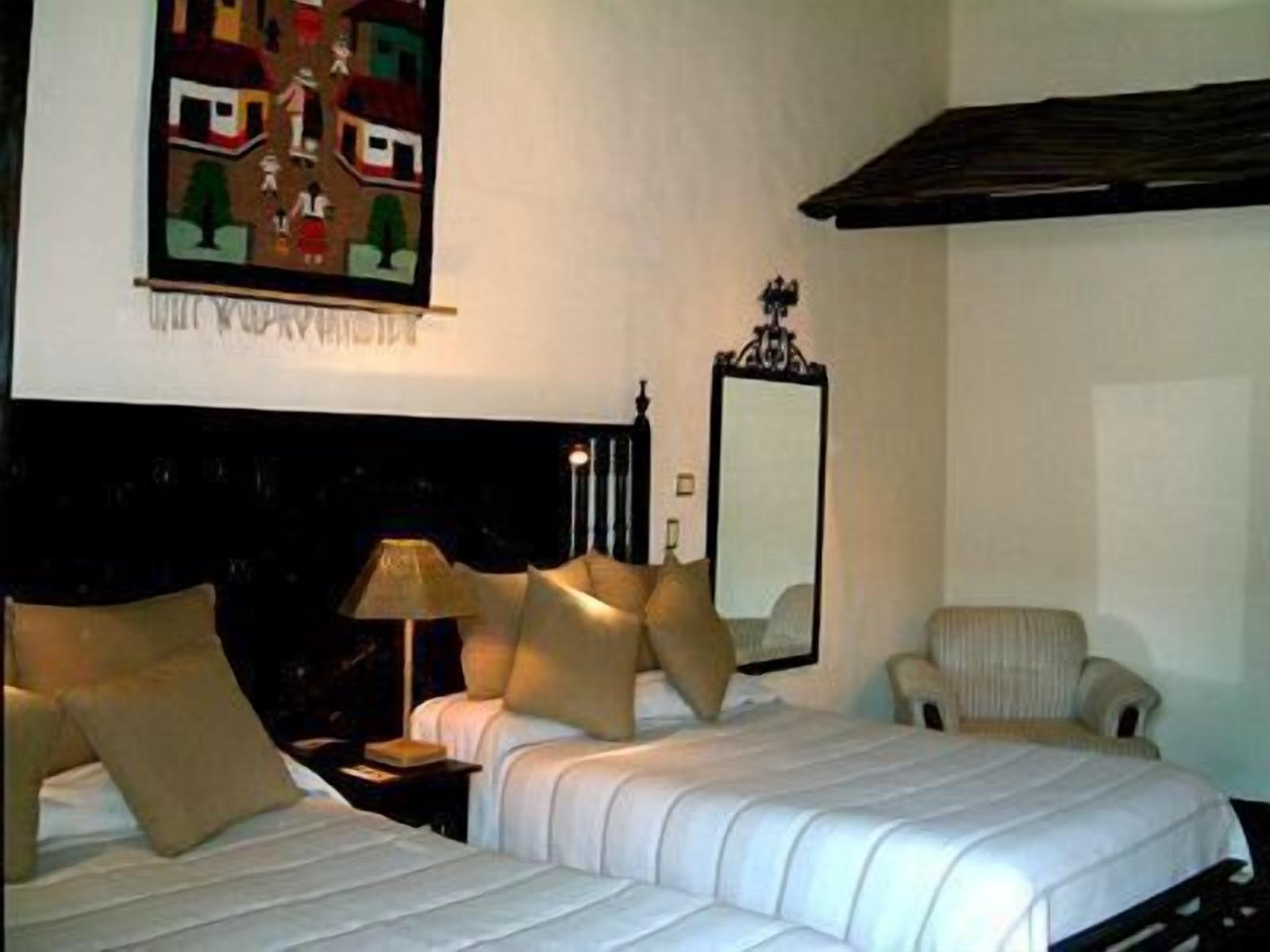 Hotel Mansion Iturbe Pátzcuaro Oda fotoğraf