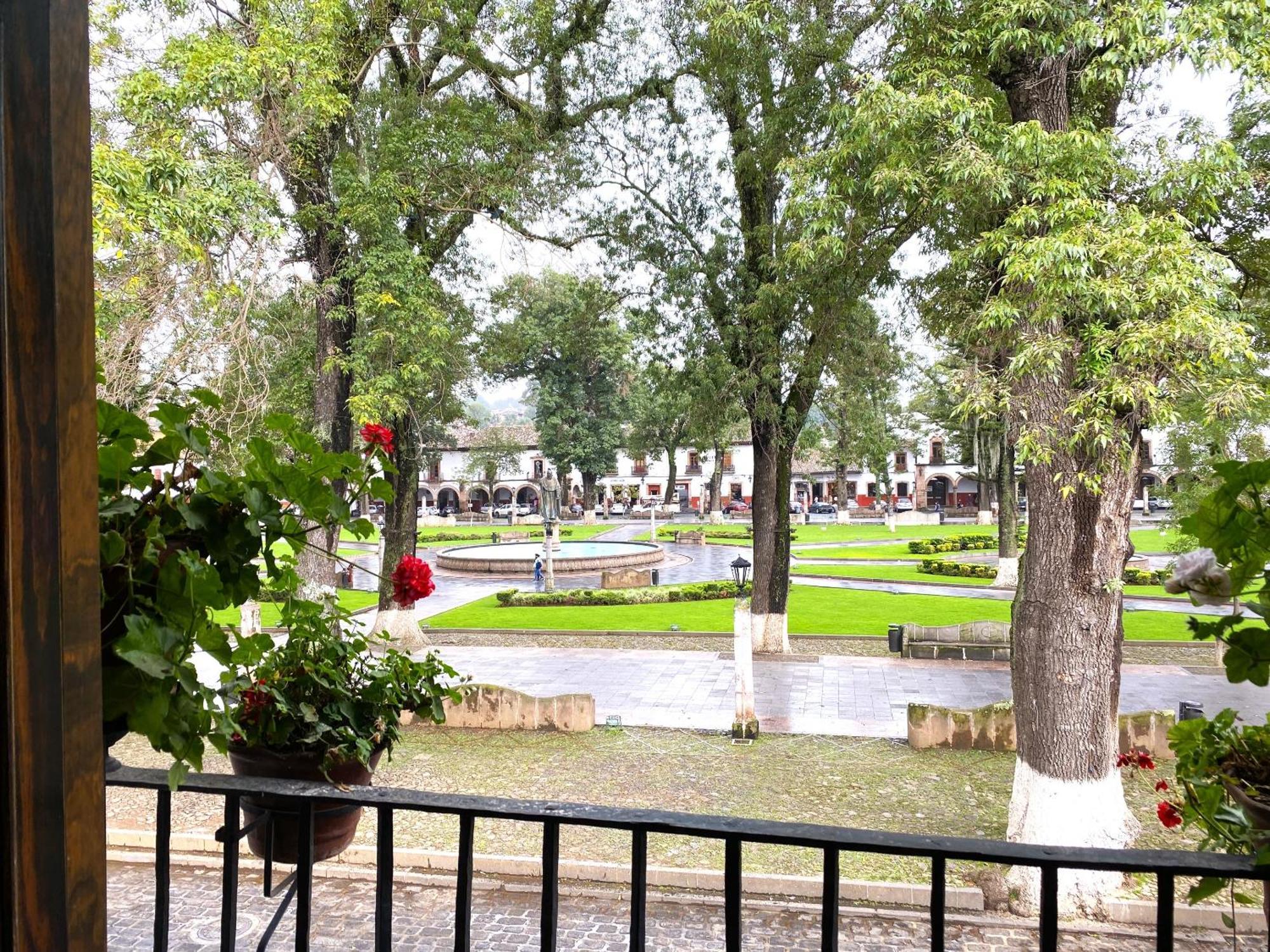 Hotel Mansion Iturbe Pátzcuaro Dış mekan fotoğraf
